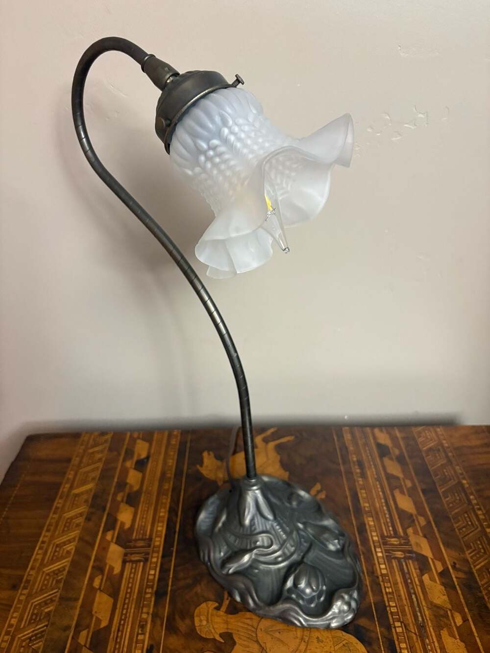 Vintage Art Nouveau Lily Pad Gooseneck Table Lamp with Ruffled Glass Shade